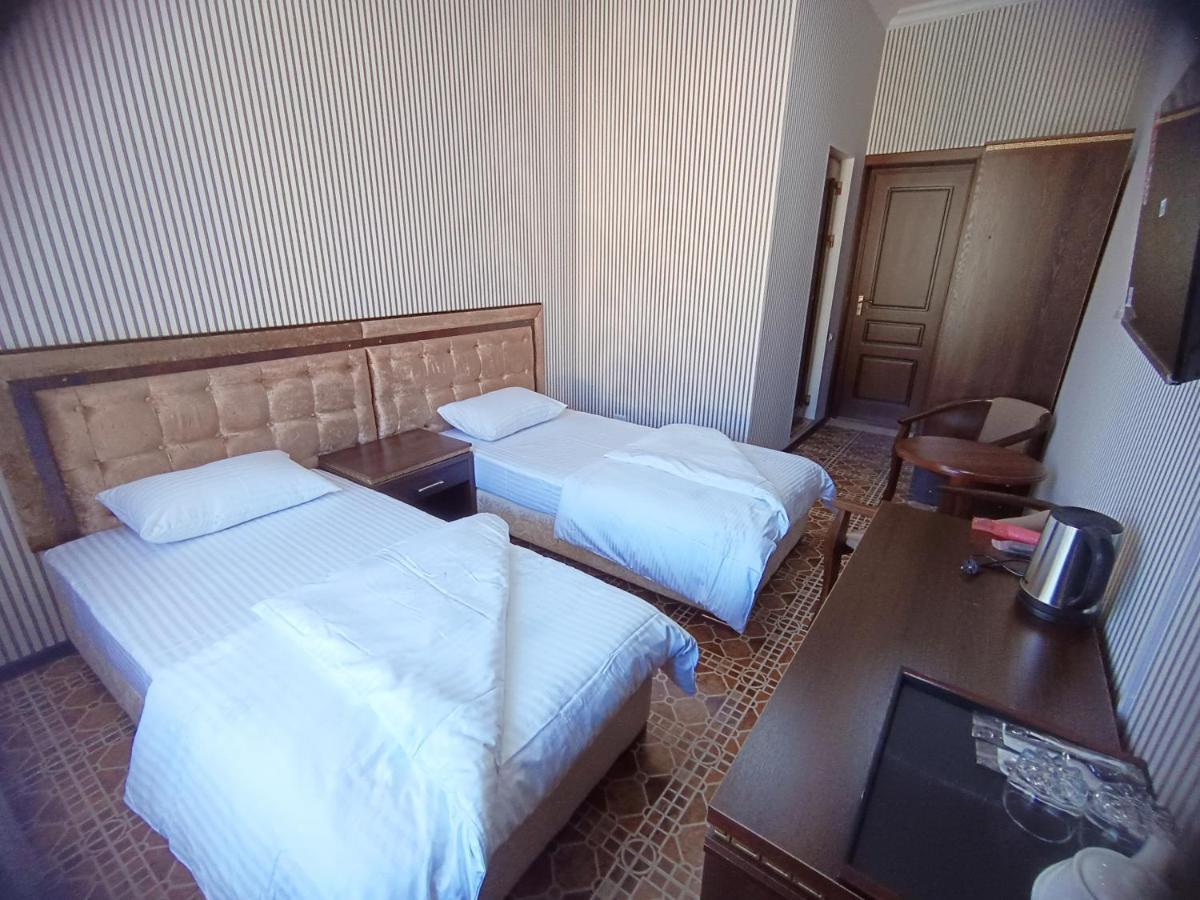 Gold Camel Registan Hotel Samarkand Bagian luar foto