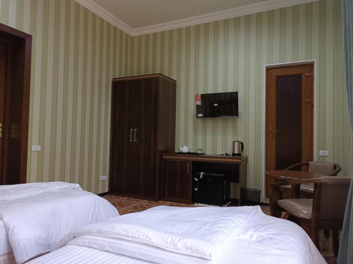 Gold Camel Registan Hotel Samarkand Bagian luar foto