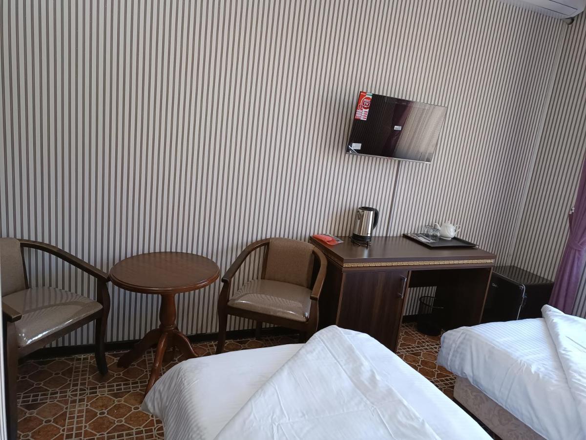 Gold Camel Registan Hotel Samarkand Bagian luar foto