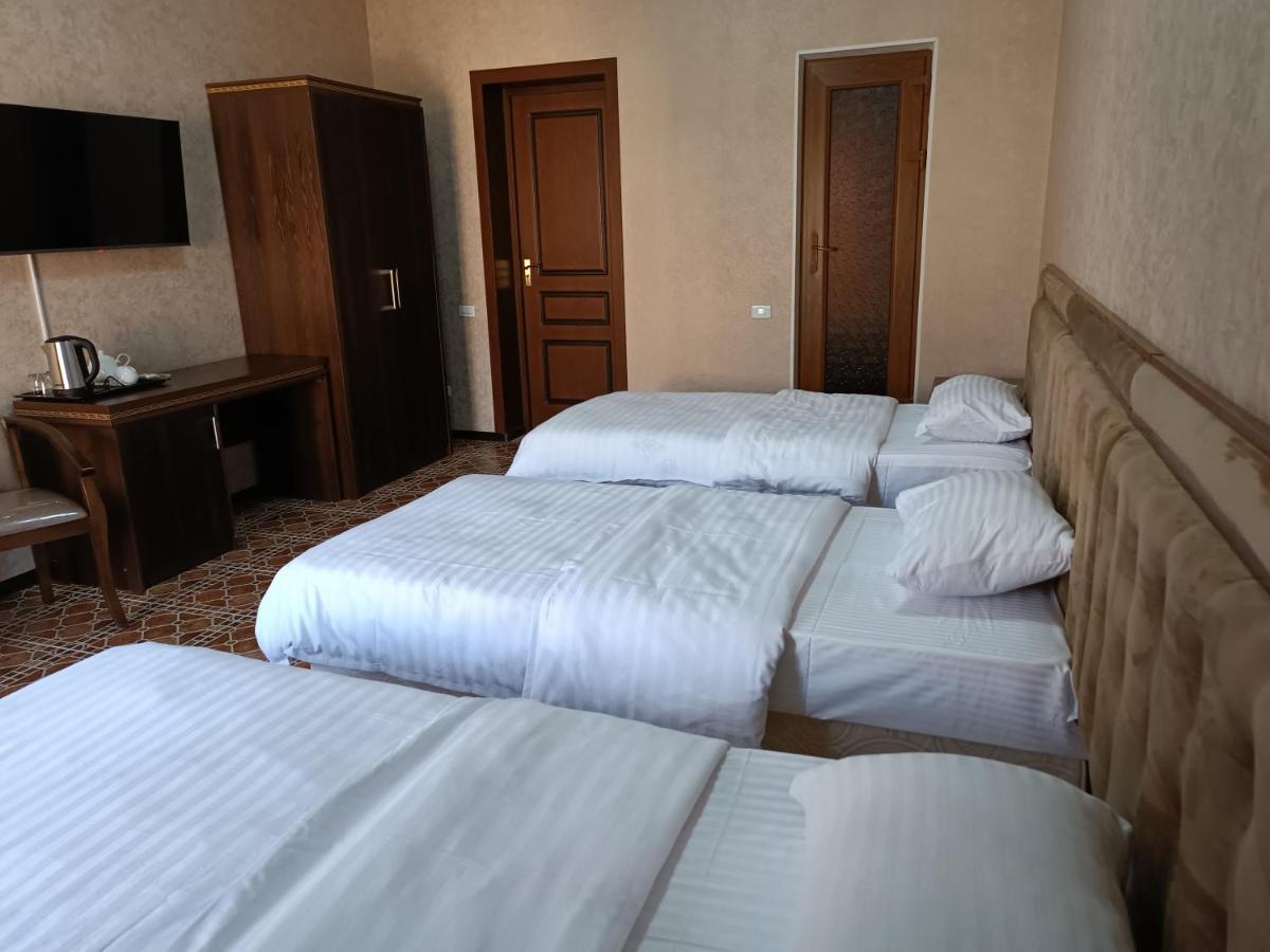 Gold Camel Registan Hotel Samarkand Bagian luar foto
