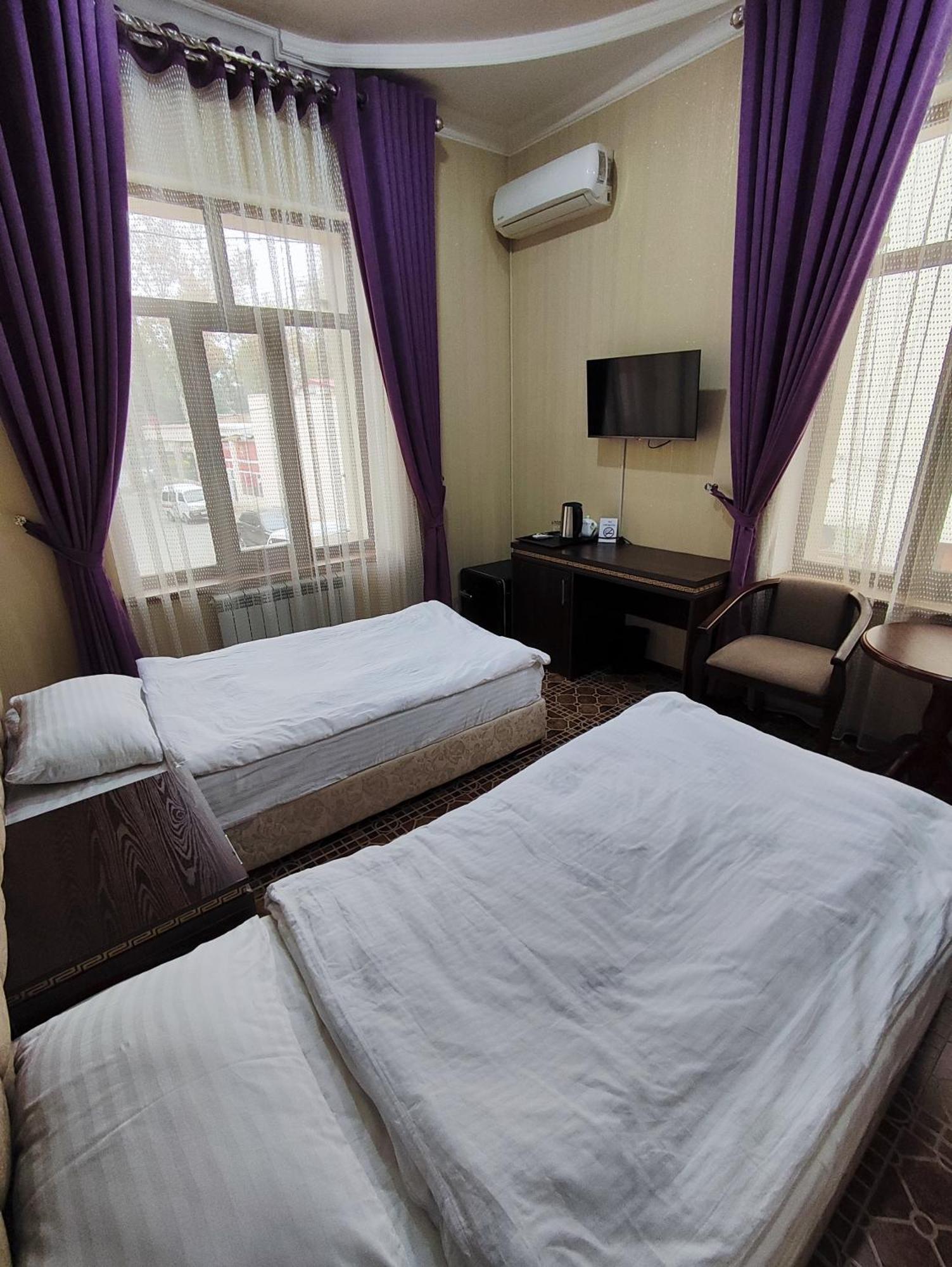 Gold Camel Registan Hotel Samarkand Bagian luar foto