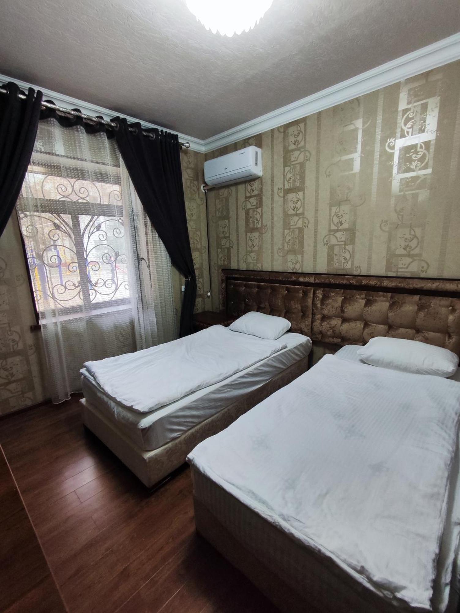Gold Camel Registan Hotel Samarkand Bagian luar foto