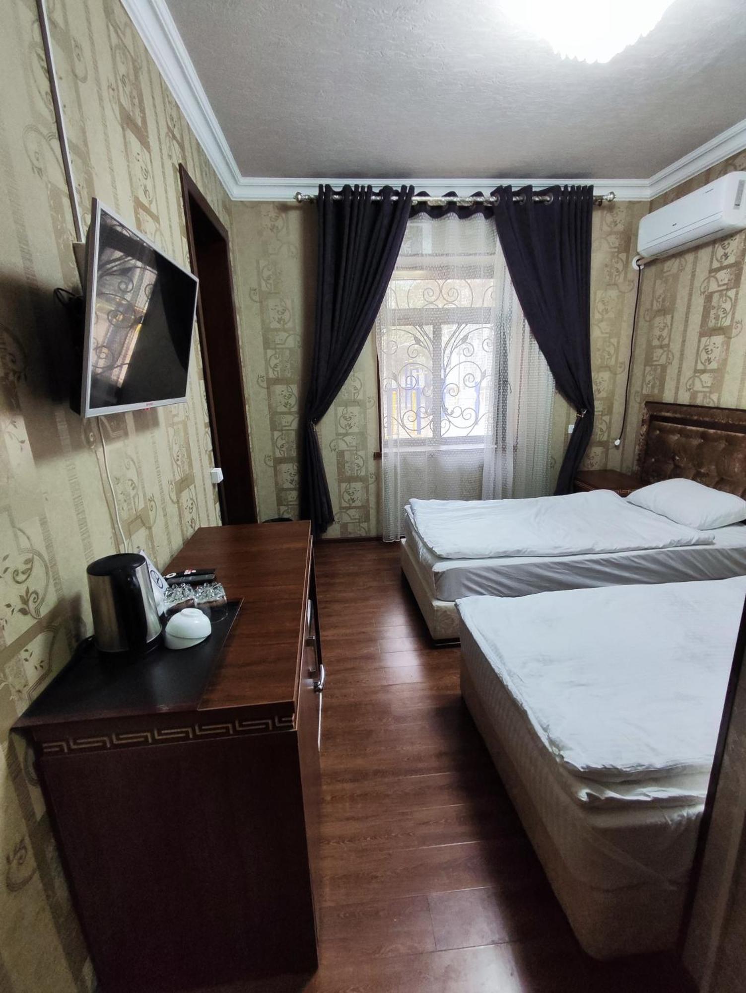 Gold Camel Registan Hotel Samarkand Bagian luar foto