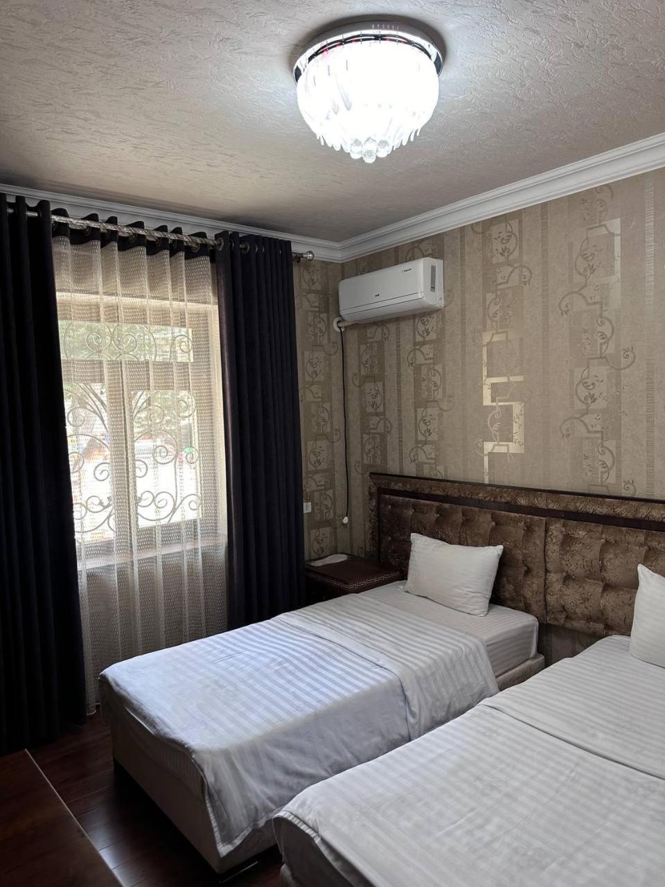 Gold Camel Registan Hotel Samarkand Bagian luar foto