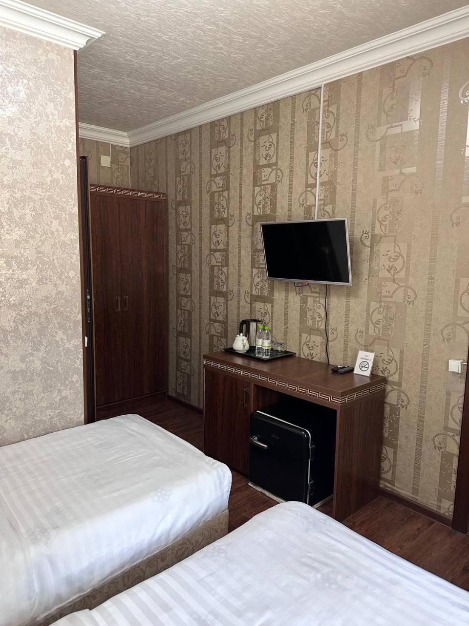 Gold Camel Registan Hotel Samarkand Bagian luar foto